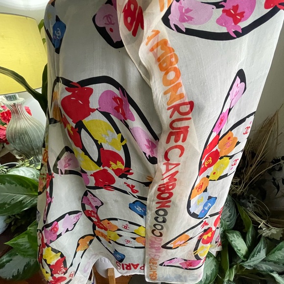Chanel Rue Cambon Silk Scarf. - Picture 4 of 16